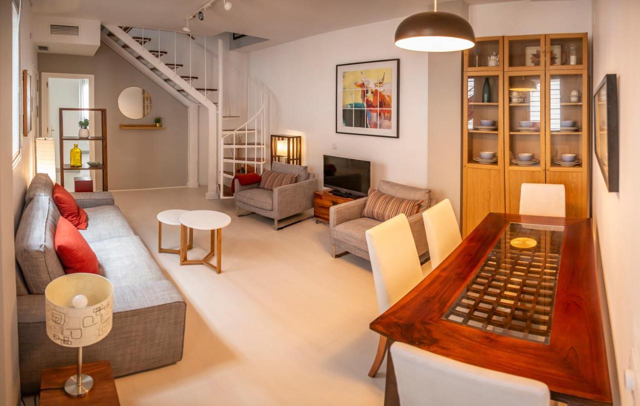 Centuria Macarena, apartamento dúplex Apartment Sevilla Bagian luar foto